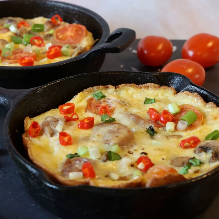Crustless vegetable quiche with spinach and peppers cut into squares
